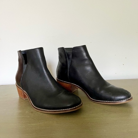 Cole Haan Black Leather Ankle Booties with Wooden Block Heel Moto Boots Slip On - Picture 1 of 9